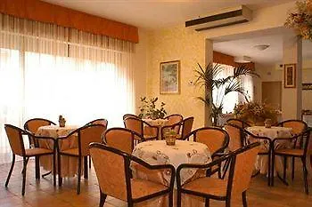 Ristorante Olimpia 3* アッバディーア・サン・サルヴァトーレ