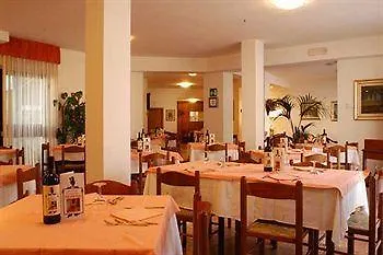 ホテル Ristorante Olimpia アッバディーア・サン・サルヴァトーレ